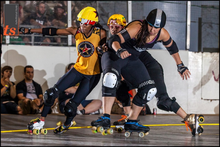 Nuckin Futz doesn't worry about blockers. Photo by Tyler Shaw